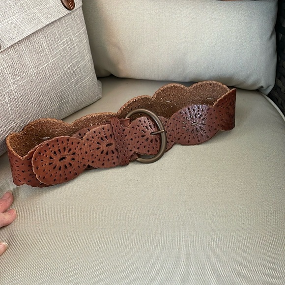 Fossil Leather Belt with Cutout Design - Picture 1 of 3